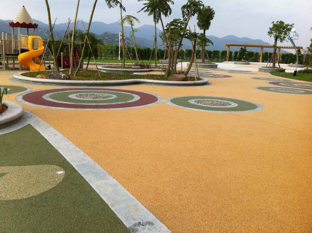 Colorful stone permeable floor